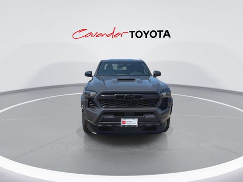 Used 2024 Toyota Tacoma TRD Sport image 3