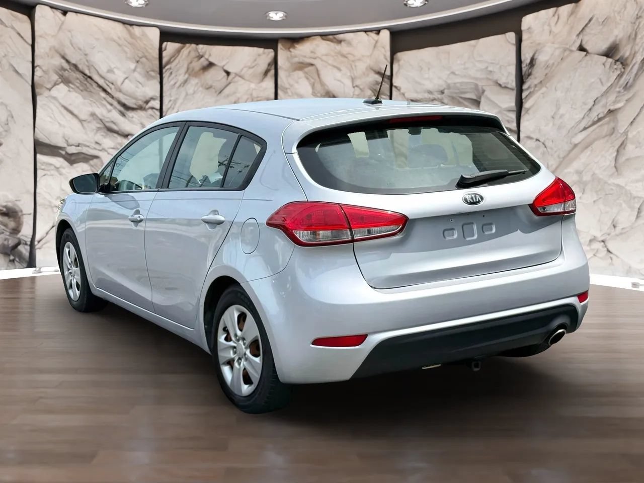 Used 2018 Kia Forte LX FWD image 5