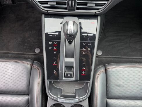 Used 2022 Porsche Macan S AWD/4WD image 19