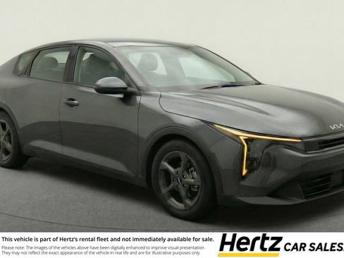 Used 2025 Kia K4 LXS FWD image 1