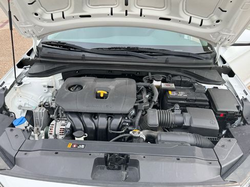 Used 2020 Hyundai Elantra SE w/ Cargo Package (C1) image 29