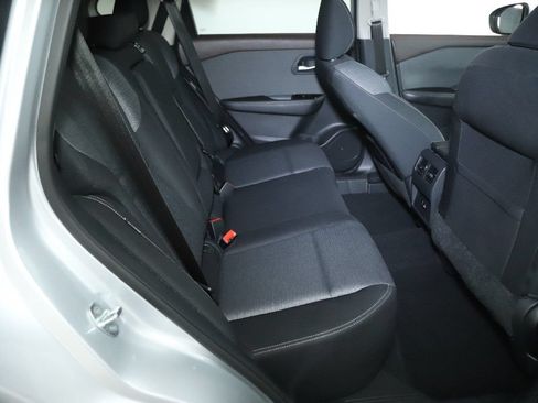 Certified 2022 Nissan Rogue SV FWD image 30
