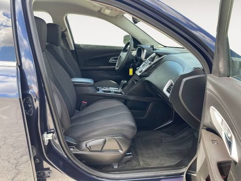 Used 2017 Chevrolet Equinox LS FWD image 15
