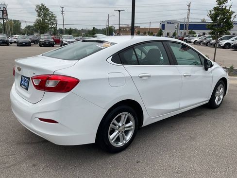 Used 2016 Chevrolet Cruze LT FWD image 7