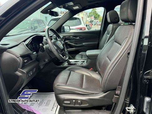 Used 2023 Chevrolet Traverse High Country image 15