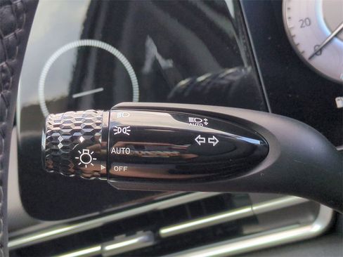 New 2026 Hyundai Elantra Limited image 29