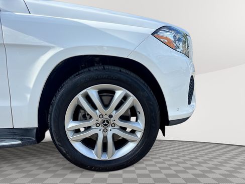 Used 2018 Mercedes-Benz GLS 450 4MATIC w/ Premium Package image 31