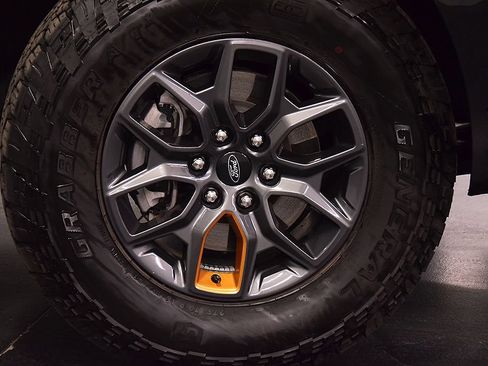 Used 2025 Ford Expedition Tremor AWD/4WD image 10