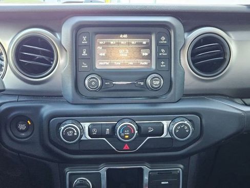 Used 2018 Jeep Wrangler Unlimited Sport image 20