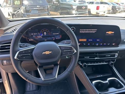 New 2026 Chevrolet Traverse LT image 14