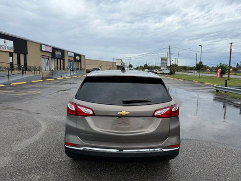 Used 2018 Chevrolet Equinox LT FWD image 4