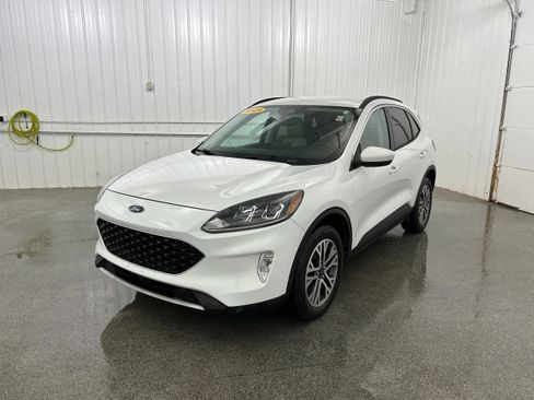 Used 2021 Ford Escape SEL w/ Technology Package AWD/4WD image 18