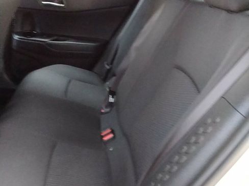 Used 2019 Toyota C-HR XLE image 8