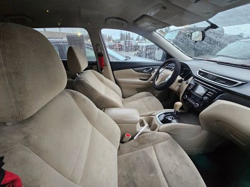 Used 2015 Nissan Rogue SV image 11
