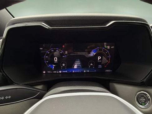 Used 2026 Chevrolet Colorado ZR2 w/ Technology Package AWD/4WD image 15
