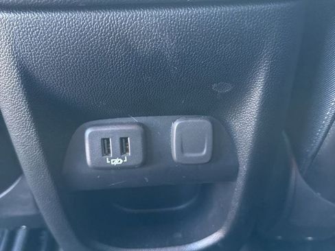 Used 2022 Chevrolet Colorado ZR2 w/ ZR2 Midnight Special Edition image 56