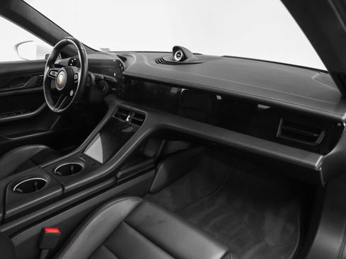 Certified 2021 Porsche Taycan Turbo image 26