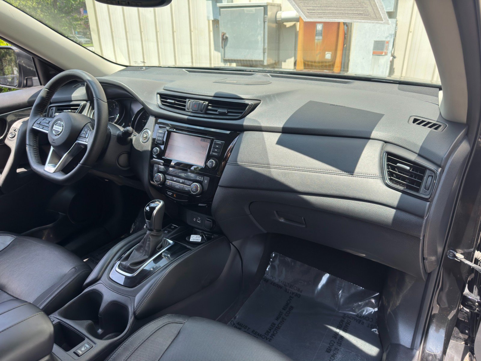 Used 2019 Nissan Rogue SL AWD/4WD image 13