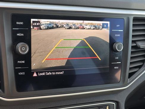 Used 2021 Volkswagen Atlas SE w/ Panoramic Sunroof Package image 5