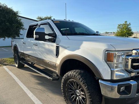 Used 2022 Ford F250 Lariat w/ Lariat Ultimate Package AWD/4WD image 5