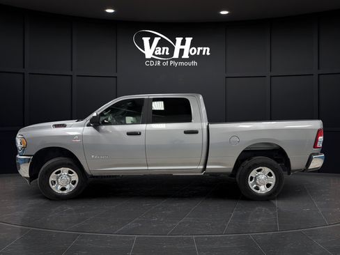 Used 2022 RAM 2500 Big Horn AWD/4WD image 3
