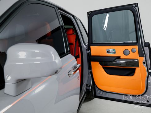 Certified 2024 Rolls-Royce Cullinan Black Badge image 18