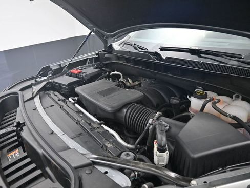 Used 2025 Chevrolet Tahoe LT image 14