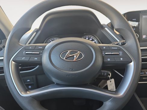 Used 2023 Hyundai Sonata SE image 12
