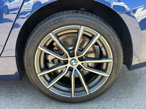 Used 2019 BMW 330i xDrive Sedan w/ Premium Package AWD/4WD image 14