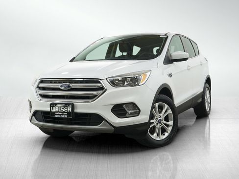 Used 2019 Ford Escape SE AWD/4WD image 1
