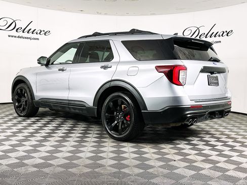 Used 2021 Ford Explorer ST w/ Equipment Group 401A image 4