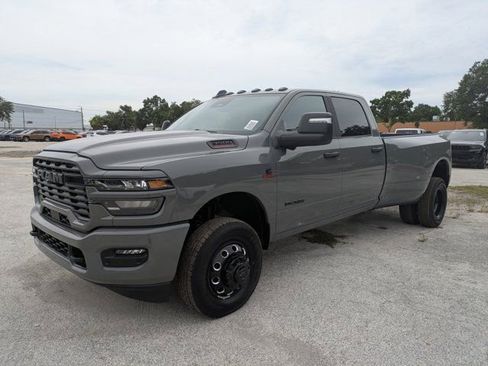 New 2026 RAM 3500 Big Horn AWD/4WD image 7