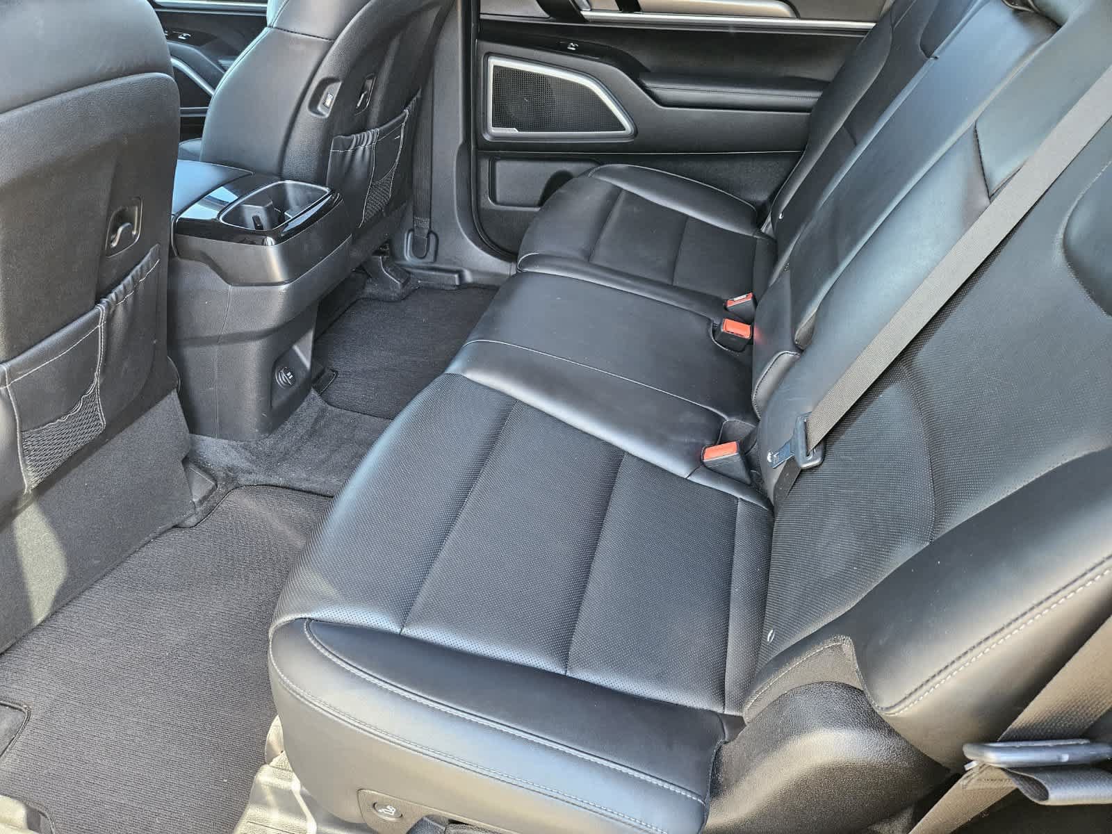 Used 2021 Kia Telluride LX FWD image 28