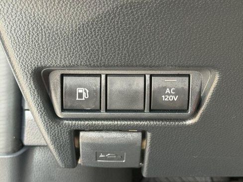 Certified 2025 Toyota Prius Plug-In Hybrid FWD image 19
