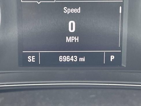Used 2019 Chevrolet Cruze LT w/ Convenience Package FWD image 21