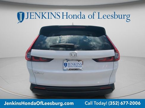 Used 2023 Honda CR-V LX image 5