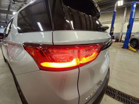 Certified 2020 Chevrolet Traverse RS w/ LPO, Floor Liner Package AWD/4WD image 30