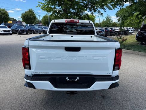 Used 2023 Chevrolet Colorado LT w/ LT Convenience Package RWD image 3