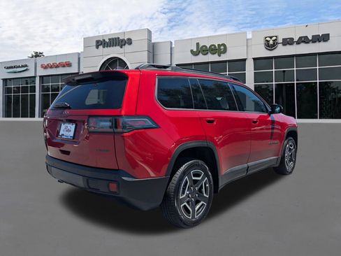New 2026 Jeep Cherokee Laredo image 3