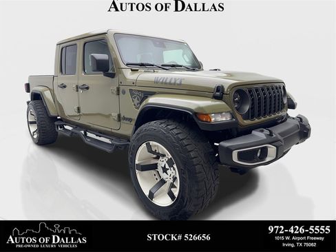 Used 2025 Jeep Gladiator Sport w/ Premium Package image 1