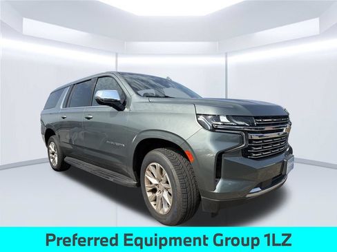 Used 2023 Chevrolet Suburban Premier AWD/4WD image 4