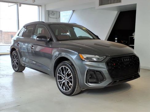 Used 2023 Audi SQ5 Premium Plus w/ Premium Plus Package image 3