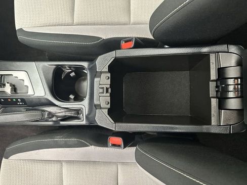 Used 2016 Toyota RAV4 XLE w/ Convenience Package image 21