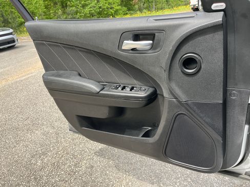 Used 2023 Dodge Charger R/T w/ Blacktop Package image 13