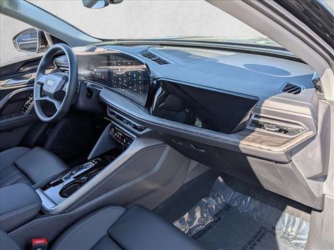 Used 2025 Audi Q5 Premium Plus image 25