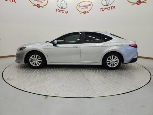 Used 2026 Toyota Camry LE FWD image 5