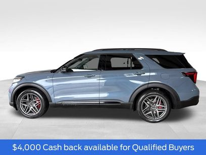 New 2026 Ford Explorer ST-Line w/ ST-Line Street Pack