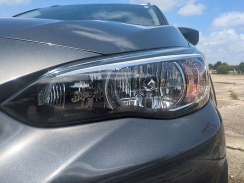 Used 2021 Subaru Crosstrek 2.0i AWD/4WD image 10