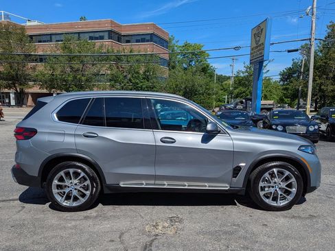 Used 2024 BMW X5 xDrive40i w/ Premium Package AWD/4WD image 6