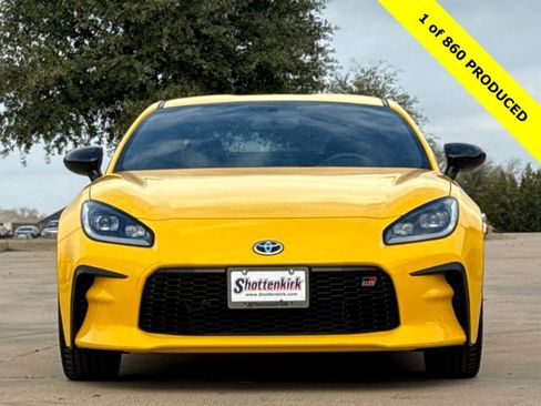 New 2026 Toyota GR86 YUZU Limited image 2